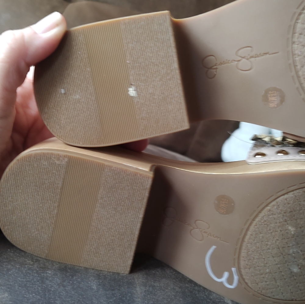 Jessica Simpson Rell Gold Studded Women's Sandals Platform 5.5 - Picture 8 of 13